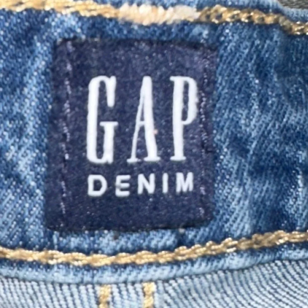 Gap High Rise Bermuda Shorts Women's 10 30 Dark Indigo Distressed Raw Hem